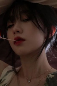 半夜打扑克叫疼的视频软件